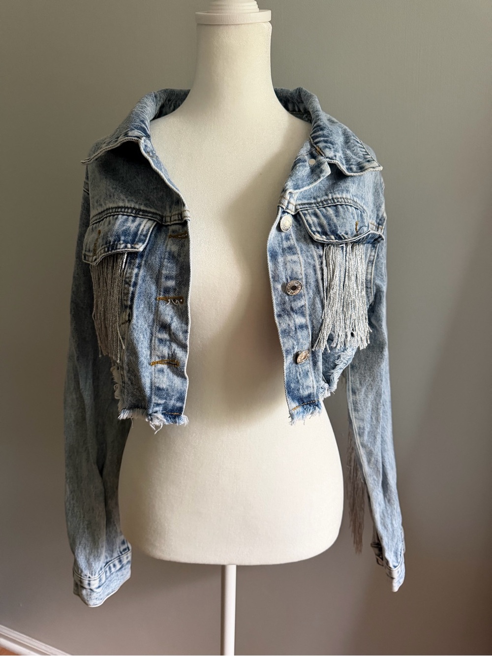SHEIN Light Blue Cropped Denim Jacket with Fringe